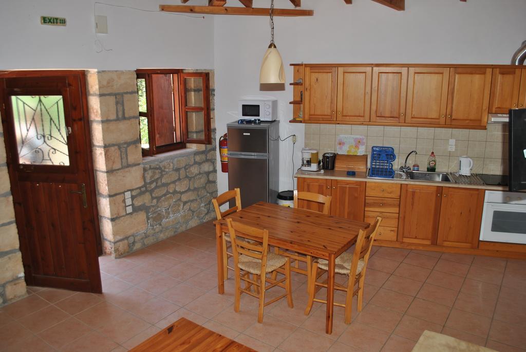 Armonia Villa Stoupa Bilik gambar