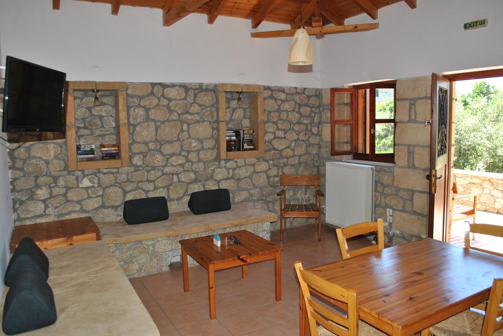 Armonia Villa Stoupa Bilik gambar